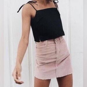 RARE BRANDY MELVILLE DUSTY PINK LIGHT PINK SKIRT 🌸